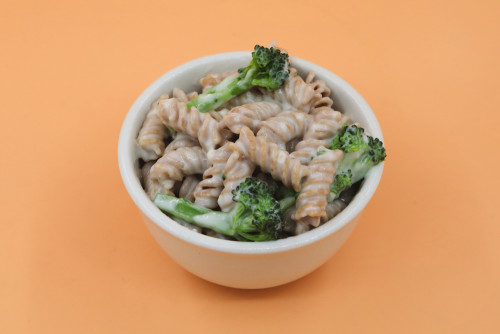  bowl of pasta with white sauce and broccoli 