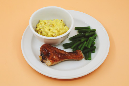  Plate of BBQ bone-in Drumstick with Mac & Cheese 